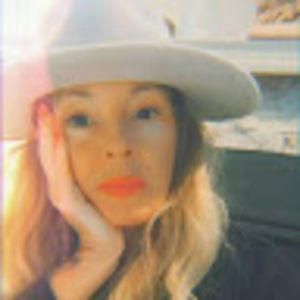 Meet your Posher, Nikki